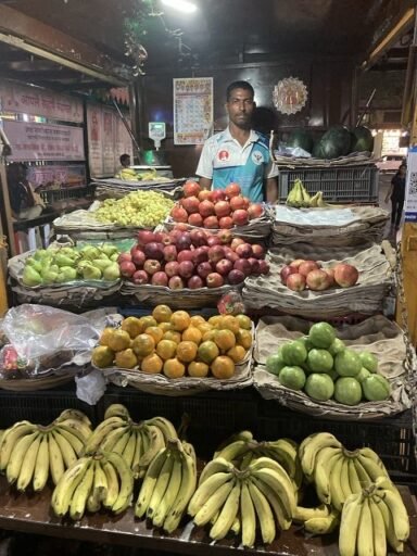 Prakash_Shelke_Fruitwala