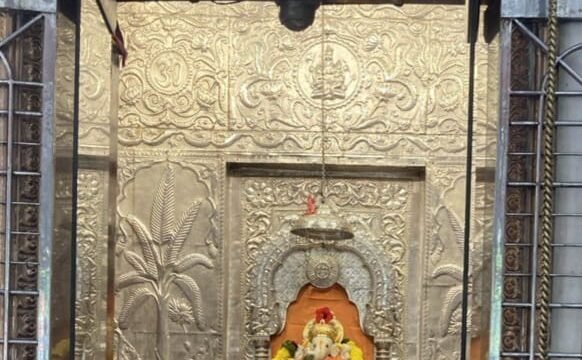 Shri_Siddhivinayak_Mandir_Sarasbag_Pune1